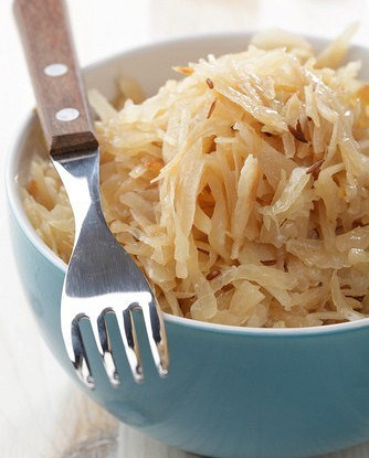 Шукрут по-баварски с яблоками