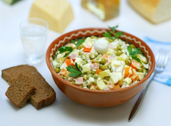 Салат мясной