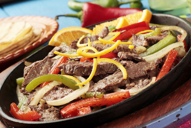 Фахитас с говядиной и курицей изображения Фахитас с говядиной и курицей изоражения