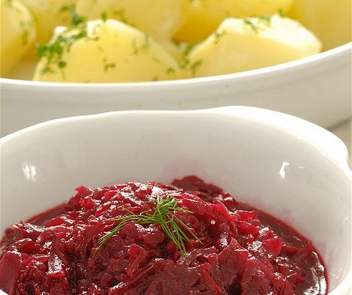 Свекла с чесноком и грецкими орехами