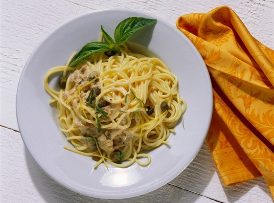 Паста с тунцом и каперсами
