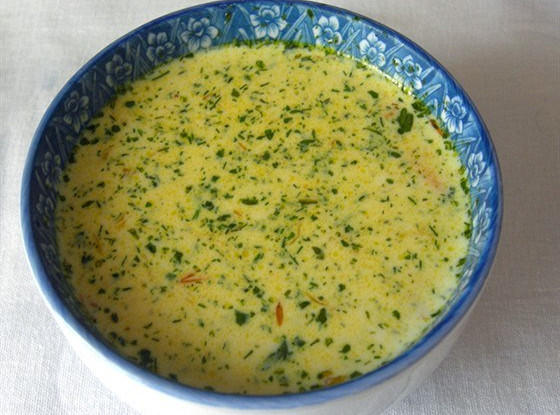Сырный суп с копчеными колбасками