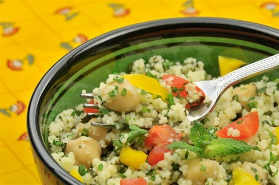 Кускус с овощами и курицей