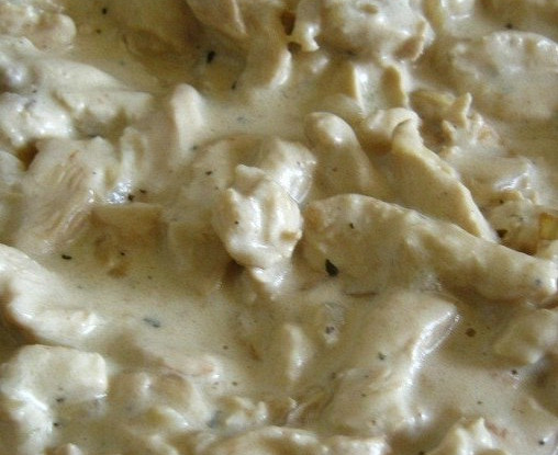 Нежная курица в сливочном соусе с карри